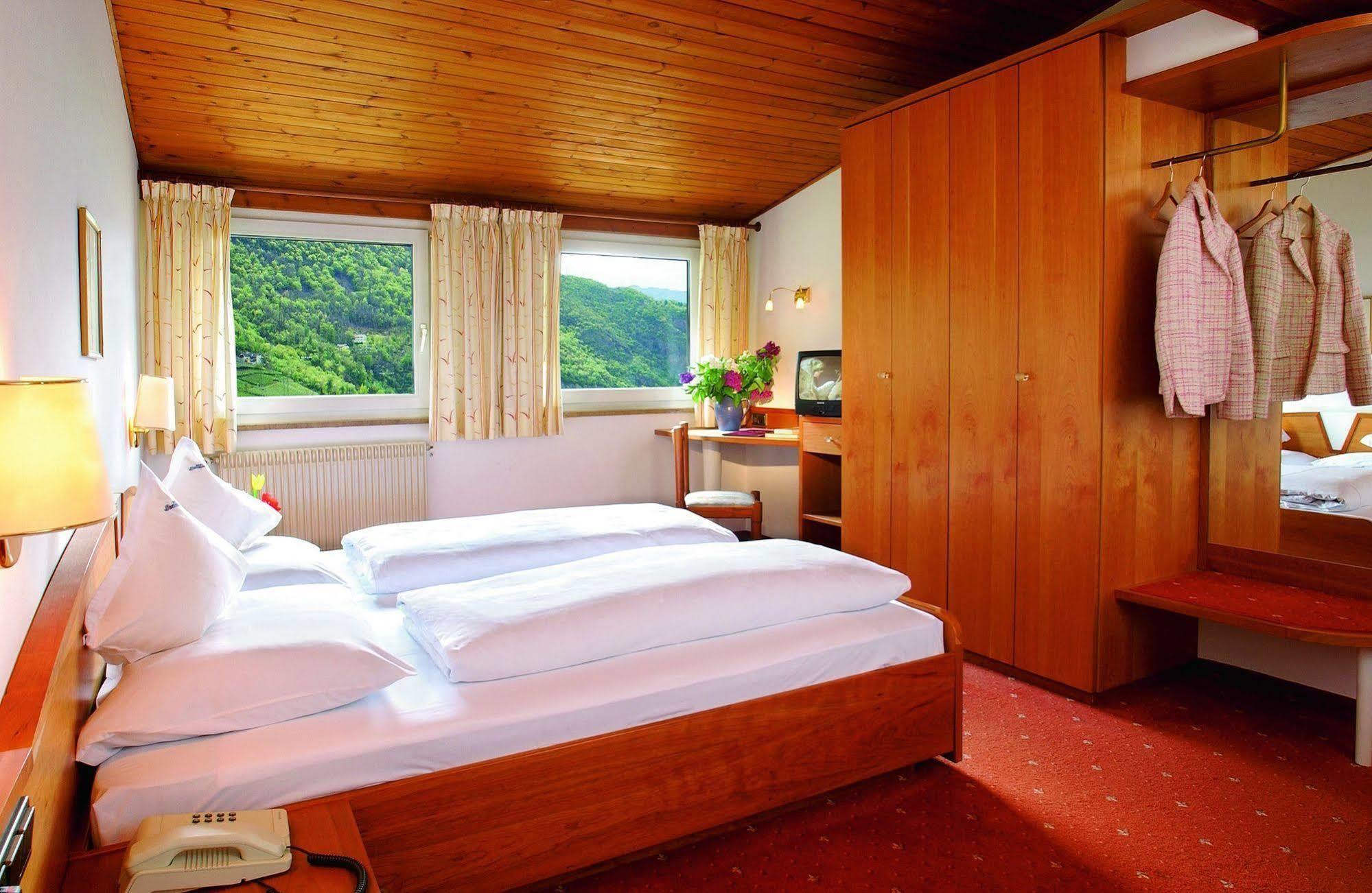Hotel Rentschnerhof Больцано Экстерьер фото
