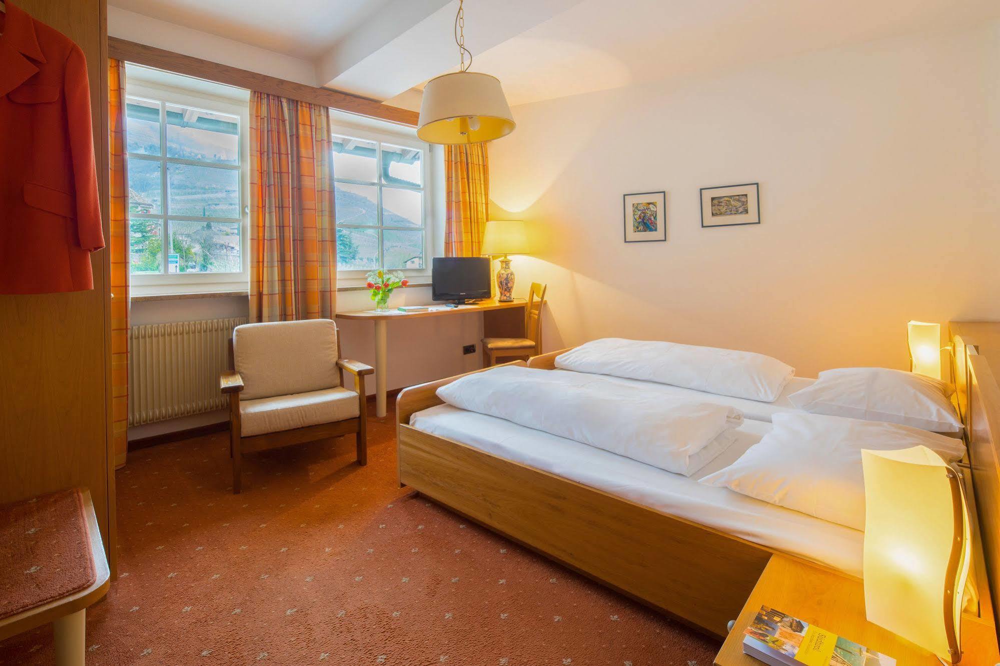 Hotel Rentschnerhof Больцано Экстерьер фото
